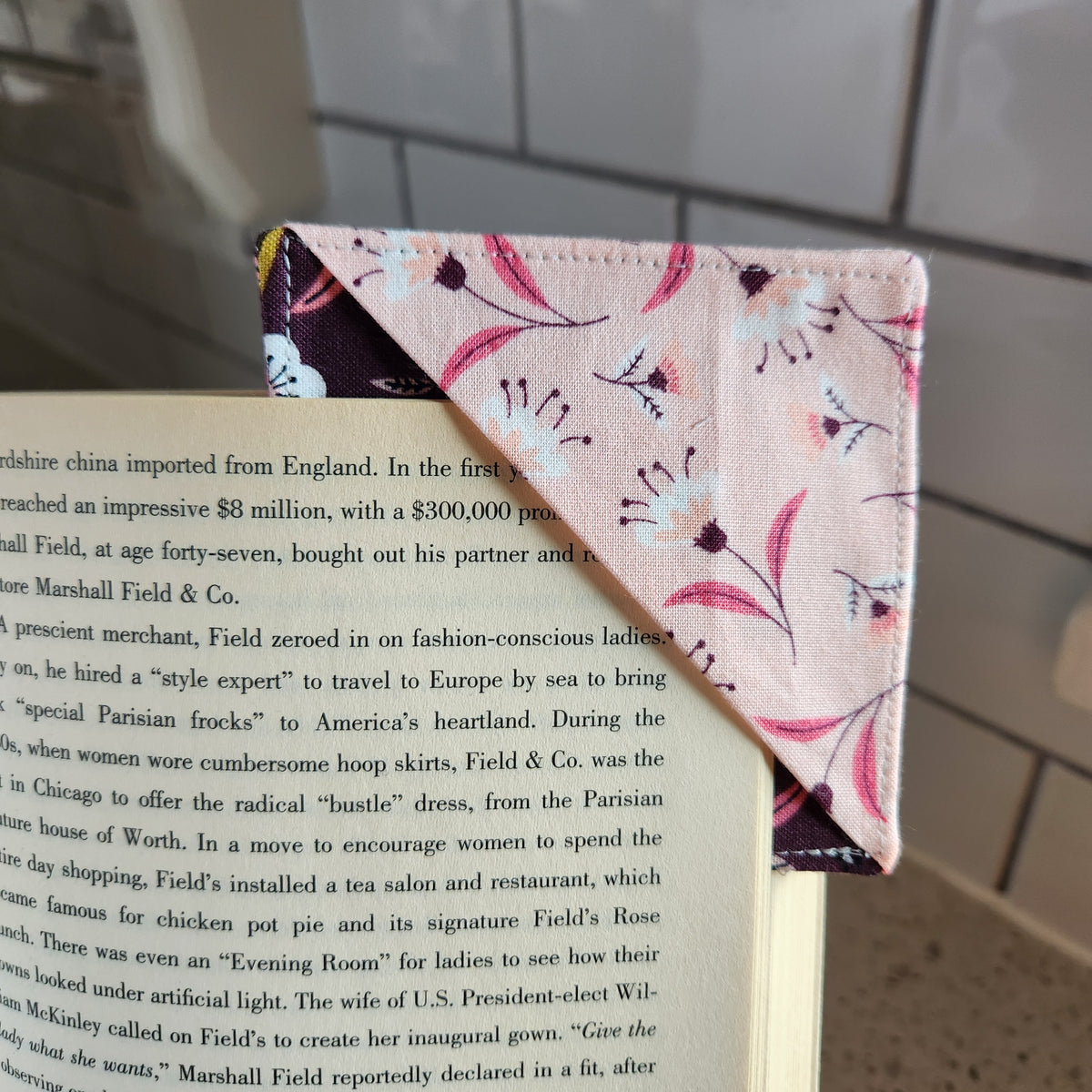 Floral Bookmark Corner