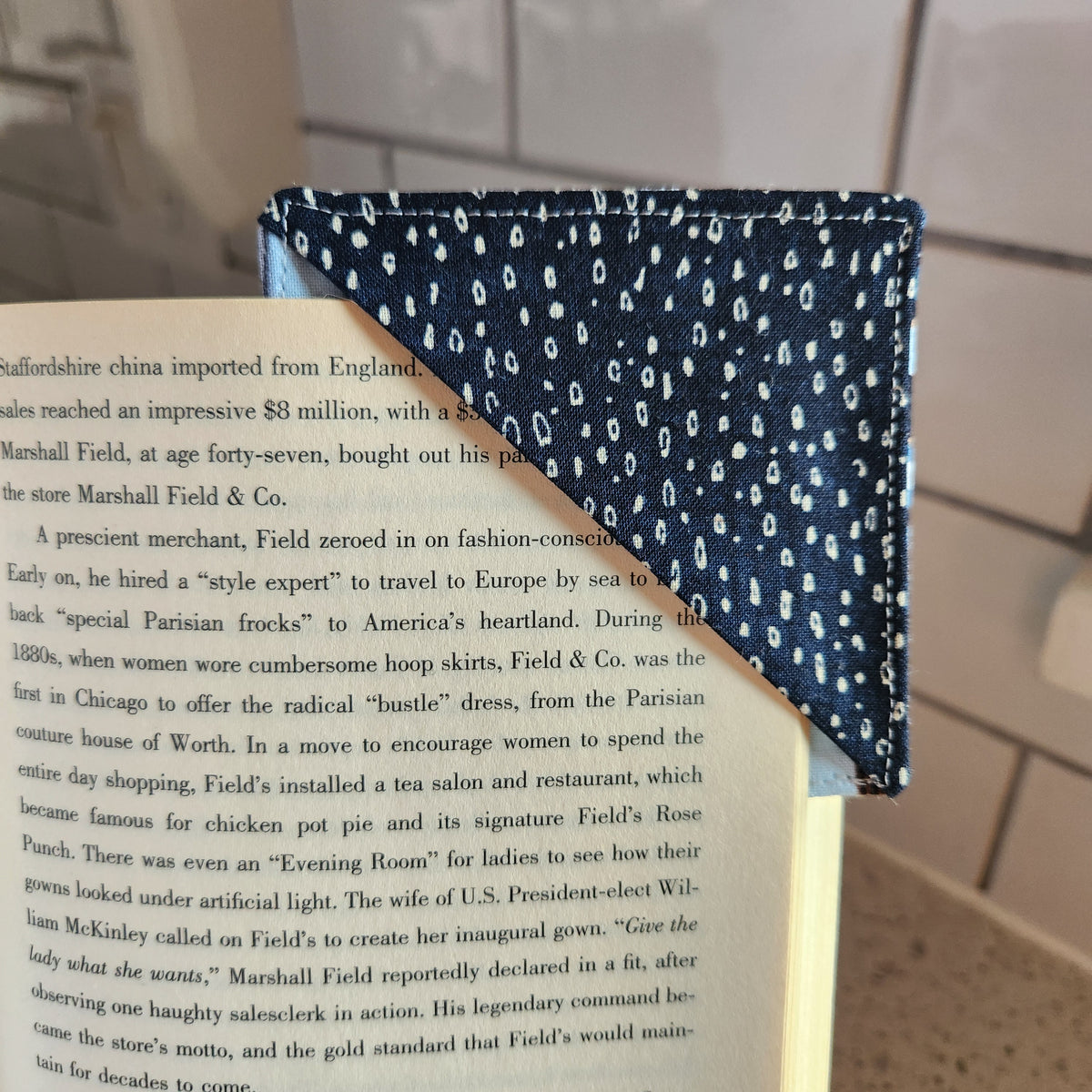 Camping Thermos Bookmark Corner