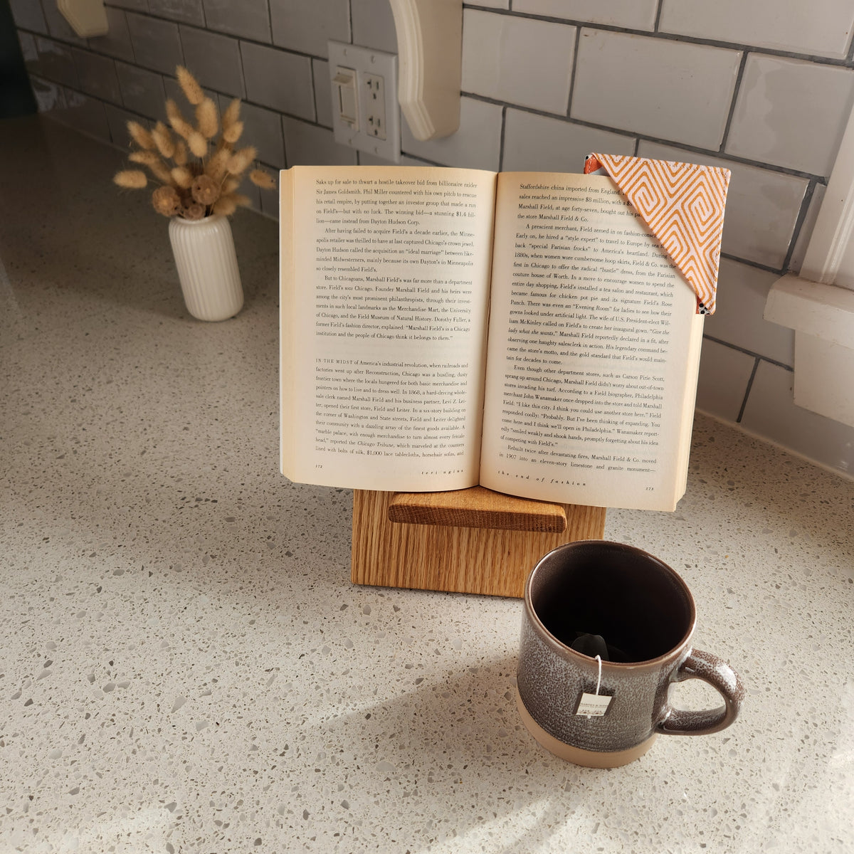 Papaya Bookmark Corner