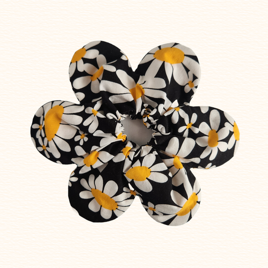 Daisy Flower Scrunchie